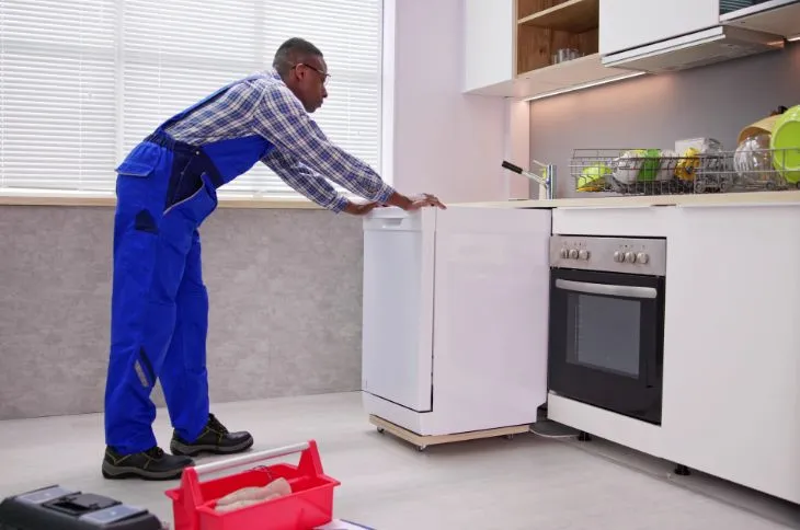 Kitchen assembly for customer Kitchen assembly for customer